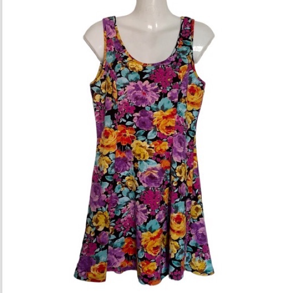 🍒 Floral Skater Dress!!!! - Picture 9 of 11